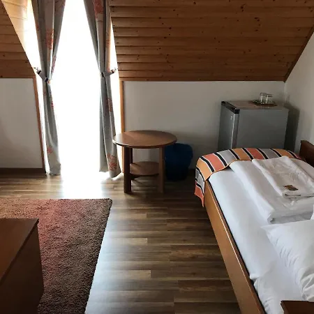 B&B Zoeldteto Panzio Balatonfüred