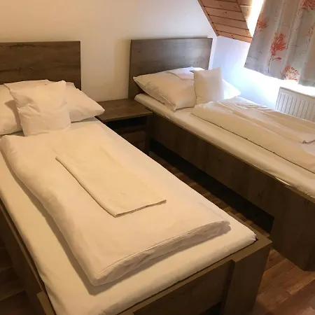 فندق مبيت وإفطار Zoeldteto Panzio